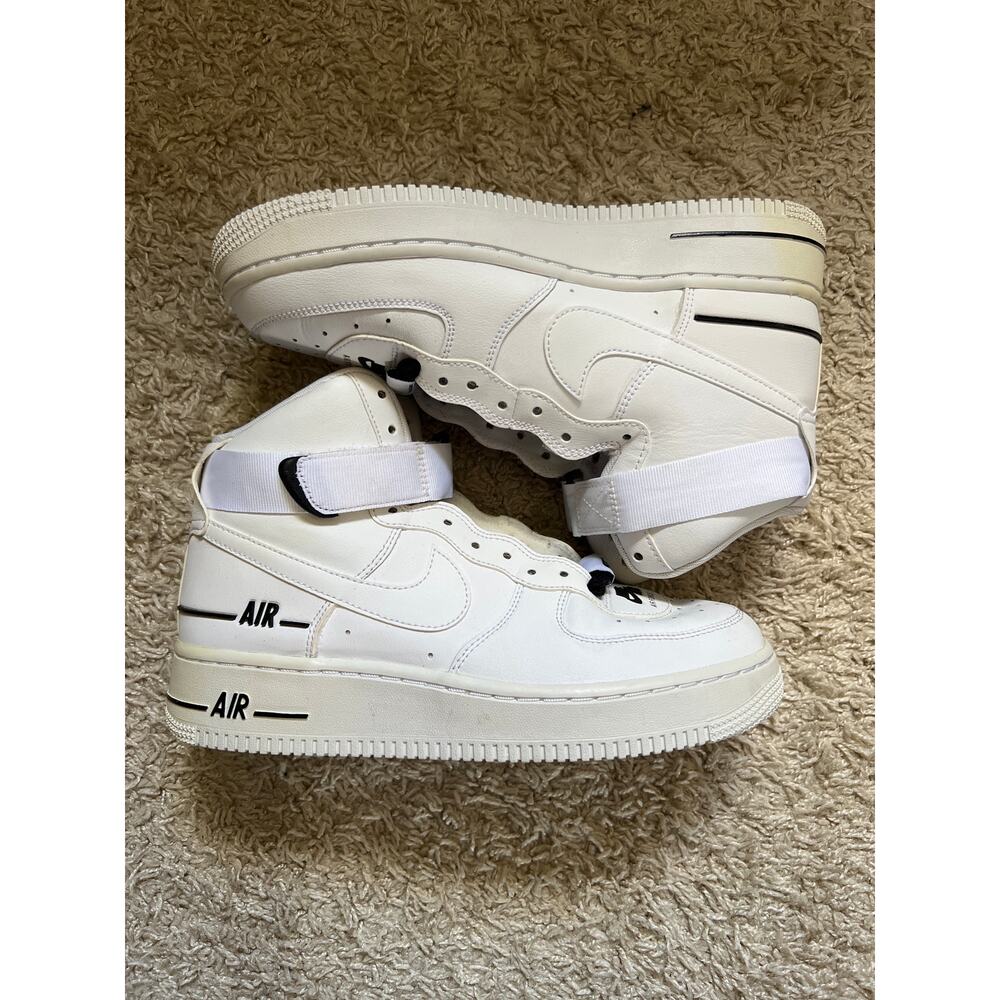 Nike Air Force 1 High LV8 Triple White Size 6 Youth Small